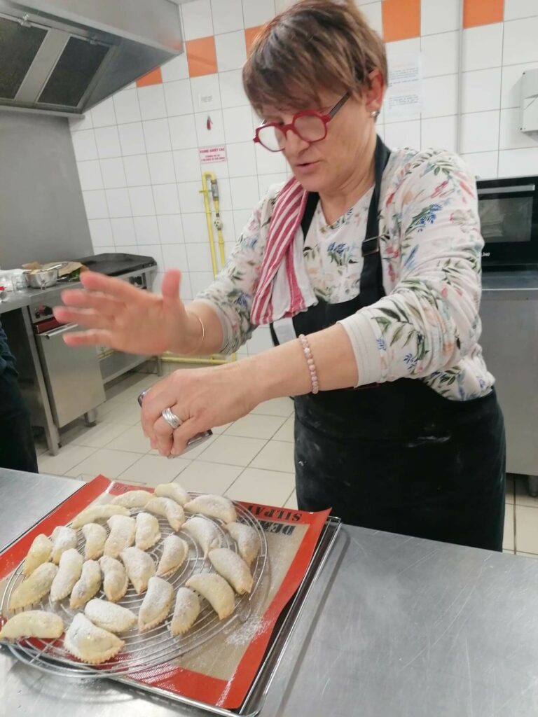 489844626_1487950612322431_584482082038511706_n-768x1024 Un atelier cuisine aux saveurs orientales avec les Troup’Adours