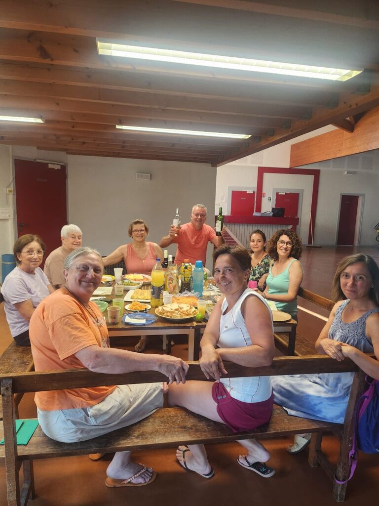 517460073_1565356181248540_4291272740904364944_n-768x1024 Fin d’année en énergie positive pour l’atelier Qi Gong