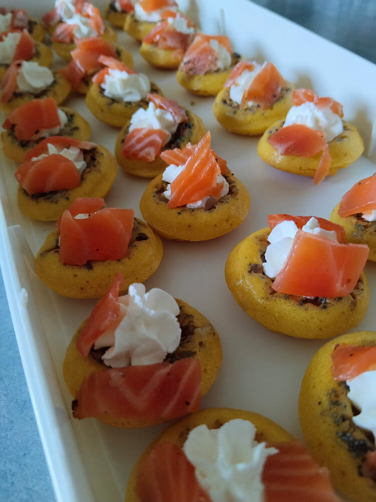 savarin2 🍽️ Bûche pomme-caramel et délices salés pour le dernier atelier cuisine de l’année