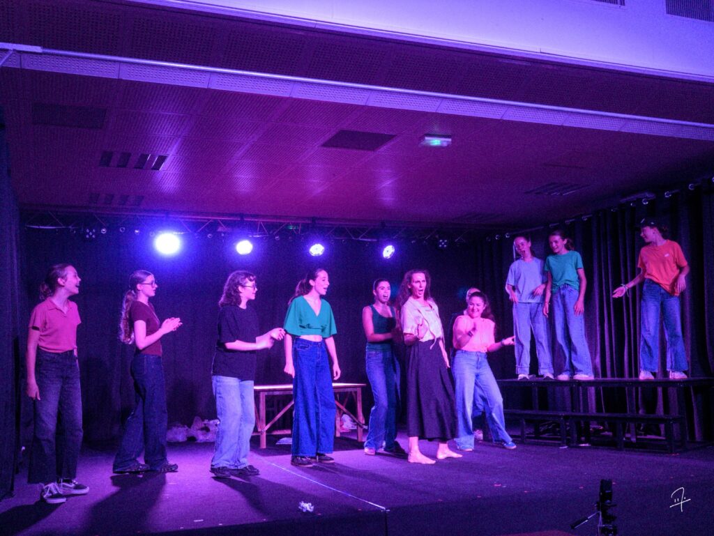 WhatsApp-Image-2026-06-15-at-12.40.53-2-1024x769 Les ateliers théâtre clôturent leur saison sous les applaudissements